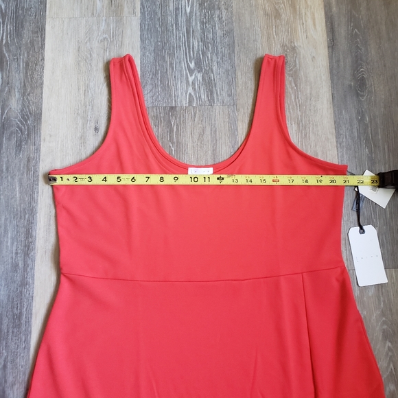 NWT LEITH SCOOP NECK MIDI DRESS - Picture 4 of 10